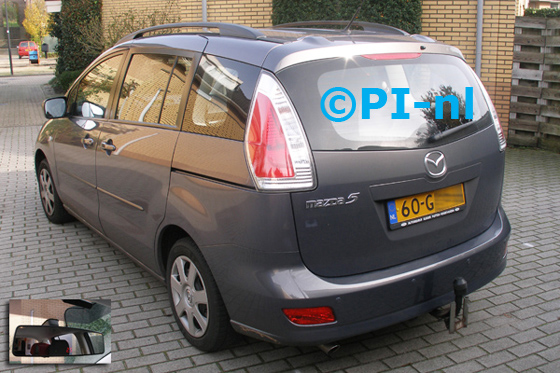 Parkeersensoren ingebouwd door PI-nl in een Mazda 5 uit 2008. De display (set C 2013) is het 'spiegelmodel'.