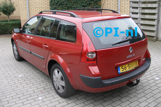 Parkeersensoren ingebouwd door PI-nl in een Renault Megane GrandTour TechRoad uit 2006. Een set met een pieper (2014) werd gebruikt.