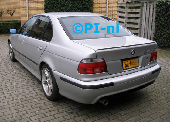 Parkeersensoren ingebouwd door PI-nl in een BMW 528i sedan Automaat M-uitvoering (import, Chinese uitvoering), met canbus, uit 2000. De pieper (set E 2015) werd verstopt. De sensoren werden symetrisch geplaatst.