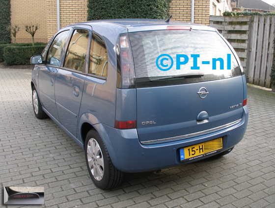 Parkeersensoren ingebouwd door PI-nl in een Opel Meriva Temptation uit 2009. De display (set A 2016) werd linksvoor bij de a-stijl gemonteerd.