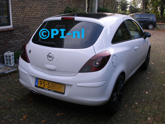 Parkeersensoren ingebouwd door PI-nl in een Opel Corsa 1.4 Colorline uit 2011. De pieper (set E 2016) werd verstopt.