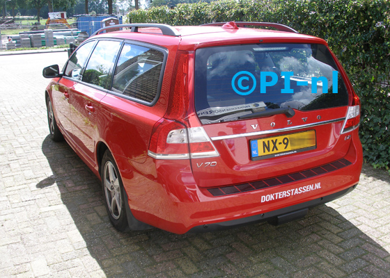 Parkeersensoren ingebouwd door PI-nl in een Volvo V70 met canbus uit 2014. De pieper (set E 2017) werd verstopt.