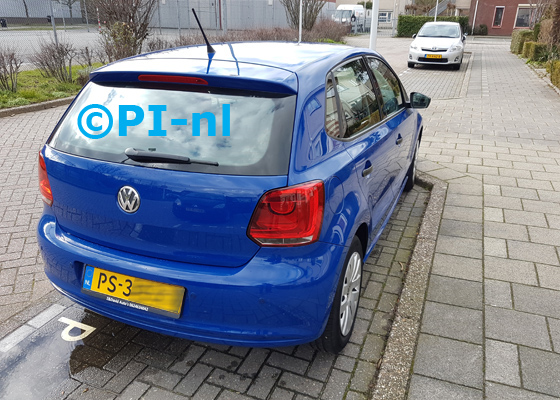 Parkeersensoren ingebouwd door PI-nl in een Volkswagen Polo met canbus uit 2009. De pieper (set E 2018) werd verstopt.