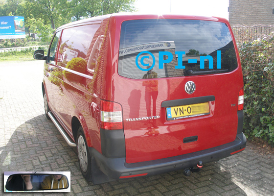Parkeersensoren (set D 2019) ingebouwd door PI-nl in een Volkswagen Transporter met canbus uit 2015. De spiegeldisplay is van de set met bumpercamera en sensoren.