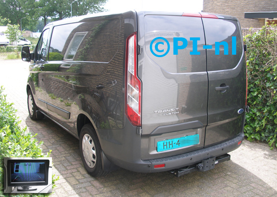 Parkeersensoren (set D 2019) ingebouwd door PI-nl in een Ford Transit Custom met canbus uit 2018?. De monitor is van de set met bumpercamera en sensoren.