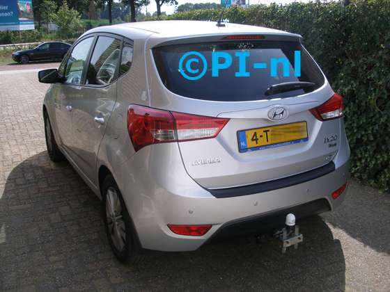 Parkeersensoren (set E 2019) ingebouwd door PI-nl in een Hyundai iX20 uit 2014. De pieper werd voorin gemonteerd.