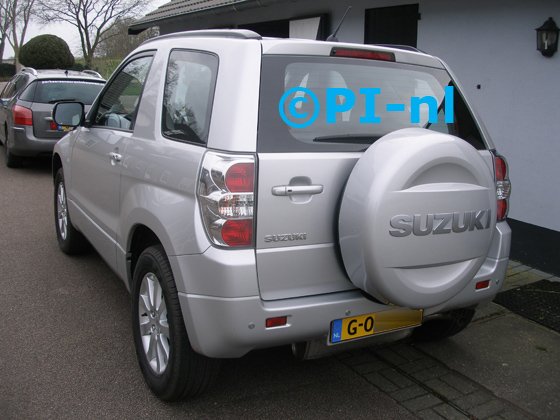 Parkeersensoren (set E 2020) ingebouwd door PI-nl in een Suzuki Grand Vitara uit 2011. De pieper werd verstopt.