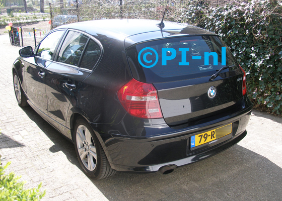 Parkeersensoren (set E 2020) ingebouwd door PI-nl in een BMW 116i met canbus uit 2011. De pieper werd voorin gemonteerd.