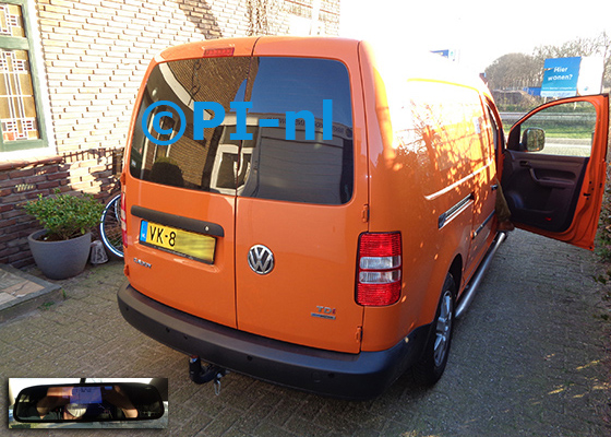Parkeersensoren (set D 2021) ingebouwd door PI-nl in een Volkswagen Caddy Maxi TDi met canbus uit 2014. De spiegeldisplay is van de set met bumpercamera en sensoren.