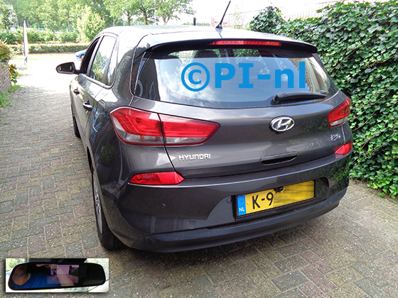 Parkeersensoren (set F 2021) ingebouwd door PI-nl in een Hyundai i30 hatchback met canbus uit 2019. De spiegeldisplay is van de set met kentekenplaatcamera en sensoren.