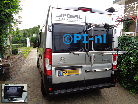 Parkeersensoren (set D 2022) ingebouwd door PI-nl in een Citroen Jumper Pössl Roadcamp R camperbus met canbus uit 2019. De monitor is van de set met bumpercamera.