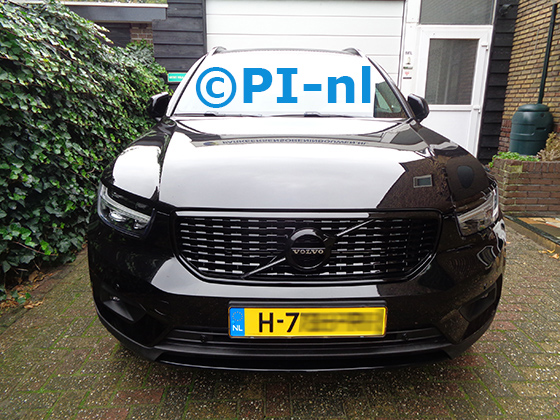 Parkeersensoren (set E 2022) ingebouwd door PI-nl in de voorbumper van een Volvo XC40 uit 2021. De pieper werd voorin verstopt. Een defecte parkeerset van een ander merk werd vervangen door een set van PI-nl.