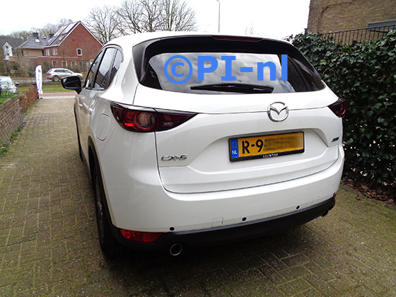 Parkeersensoren (set E 2018) ingebouwd door PI-nl in een Mazda CX-5 met canbus uit 2018. De pieper werd verstopt.