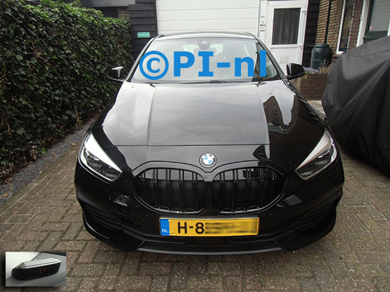 Parkeersensoren (set A 2024) ingebouwd door PI-nl in de voorbumper van een BMW 118i (hb) uit 2020. De display werd linksvoor bij de a-stijl gemonteerd.