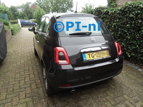 Parkeersensoren (set E 2024) ingebouwd door PI-nl in een Fiat 500 uit 2018. De pieper werd verstopt.
