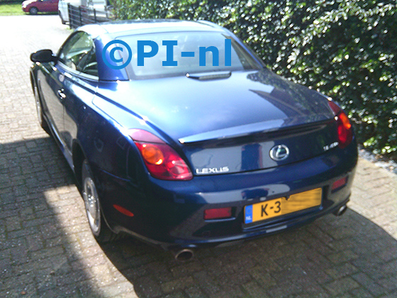 OEM-parkeersensoren (set H 2024) ingebouwd door PI-nl in een Lexus SC430 Cabriolet met canbus uit 2003. De pieper werd voorin gemonteerd.