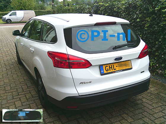 Parkeersensoren (set D 2024) ingebouwd door PI-nl in een Ford Focus Wagon met canbus uit 2017. De spiegeldisplay is van de set met bumpercamera en (antraciet gespoten) sensoren.