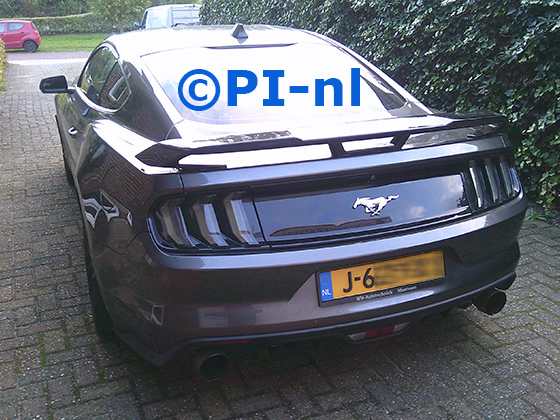 Parkeersensoren (set H 2024) ingebouwd door PI-nl in een Ford Mustang V6 sedan met canbus uit 2015. De pieper werd voorin gemonteerd.