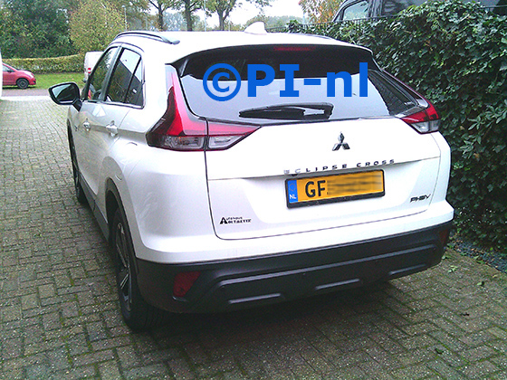 Parkeersensoren (set E 2024) ingebouwd door PI-nl in een Mitsubishi Eclipse Cross PHEV met canbus uit 2022. De pieper werd voorin gemonteerd. Hier was het mogelijk om antraciete sensoren in het zwarte bumperdeel te monteren.