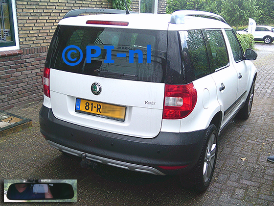 Parkeersensoren (set D 2025) ingebouwd door PI-nl in een Skoda Yeti met canbus uit 2011. De spiegeldisplay is van de set met bumpercamera en sensoren.