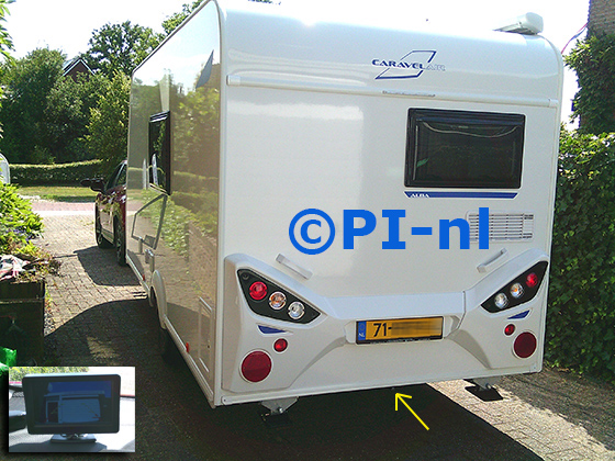 Parkeercamera (camera-set 2025) ingebouwd door PI-nl in een Caravel caravan, gekoppeld aan een Mitsubishi Eclipse Cross PHEV Hybrid met canbus uit 2022. De monitor is van de set met beugelcamera. Er is een waterdichte stekkerverbinding gemaakt tussen de achterbumper en de dissel.