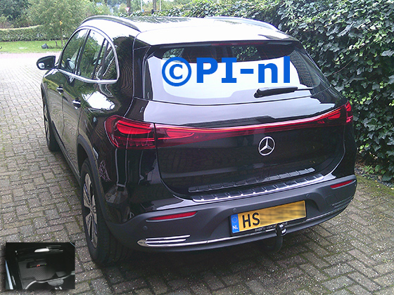 Parkeersensoren (set A 2025) ingebouwd door PI-nl in een Mercedes Benz EQA 250+ met canbus uit 2025 (nieuw). De display werd in het dashboardkastje gemonteerd. Er werden antraciet gespoten sensoren gemonteerd.