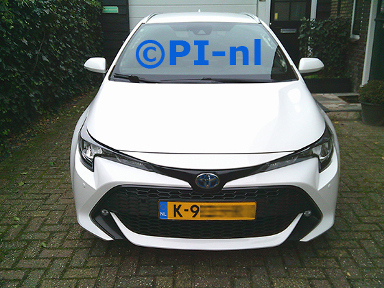 Parkeersensoren (set E 2025) ingebouwd door PI-nl in de voorbumper van een Toyota Corolla Sports Touring Hybrid uit 2021. De pieper werd voorin gemonteerd.
