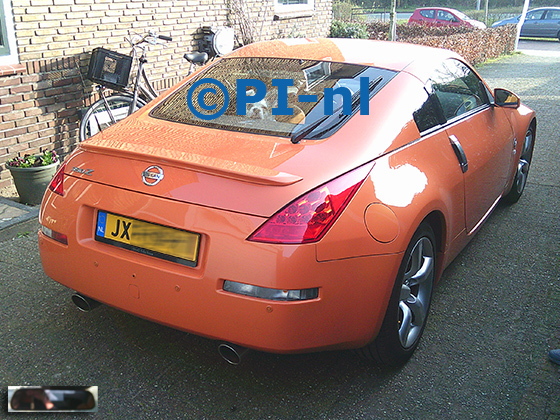 Parkeersensoren (set D 2026) ingebouwd door PI-nl in een Nissan 350Z met canbus uit 2008. De spiegeldisplay is van de set met bumpercamera en sensoren.