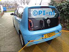 Laat parkeersensoren, camera, dode hoek detectie, achter en voor, inbouwen bij Parkeersensoreninbouwen.nl